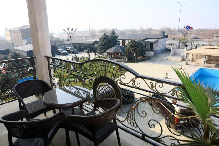 ketrin hotel and restaurant
