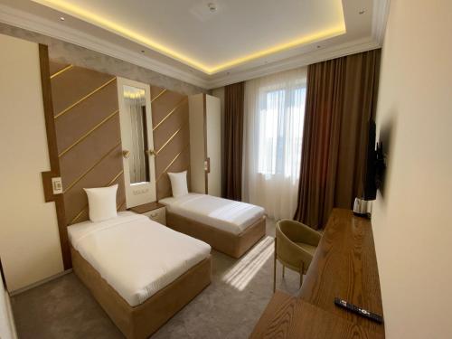 ketrin hotel and restaurant