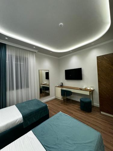 ketrin hotel and restaurant
