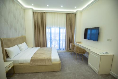 ketrin hotel and restaurant