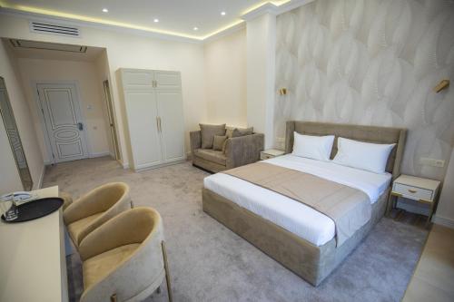 ketrin hotel and restaurant