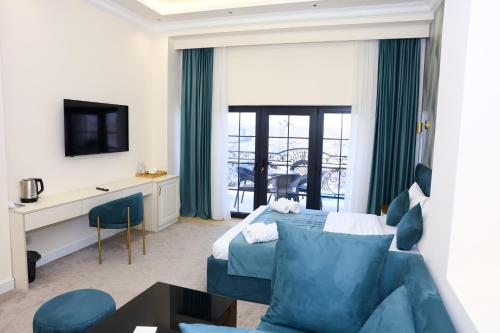 ketrin hotel and restaurant
