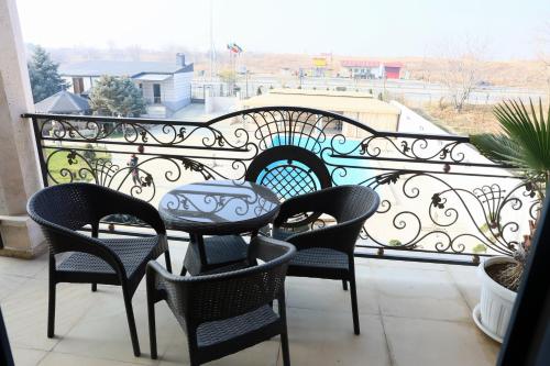 ketrin hotel and restaurant