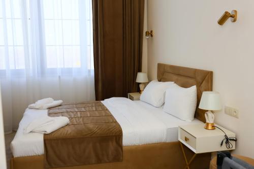 ketrin hotel and restaurant