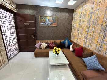 entire 3bhk luxury flat in zirakpur panchkula chandigarh mohali punjab india