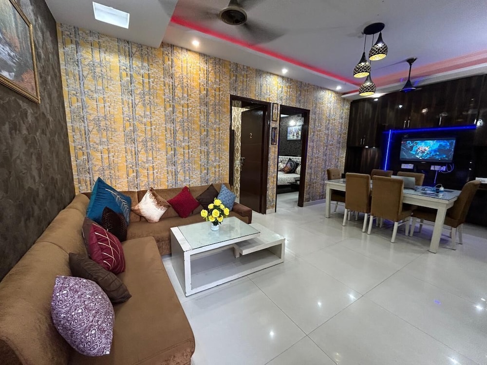 entire 3bhk luxury flat in zirakpur panchkula chandigarh mohali punjab india