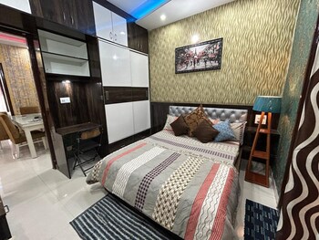 entire 3bhk luxury flat in zirakpur panchkula chandigarh mohali punjab india