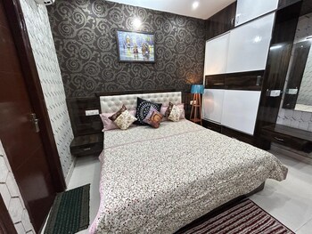 entire 3bhk luxury flat in zirakpur panchkula chandigarh mohali punjab india
