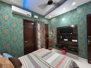 entire 3bhk luxury flat in zirakpur panchkula chandigarh mohali punjab india