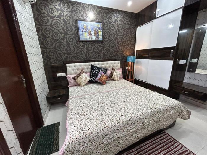 entire 3bhk luxury flat in zirakpur panchkula chandigarh mohali punjab india