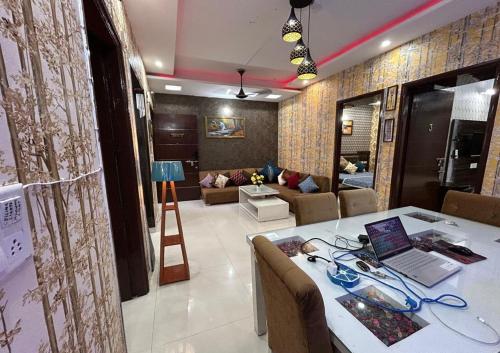 Entire 3Bhk Luxury Flat In Zirakpur-Panchkula-Chandigarh-Mohali, Punjab, India,,2 star