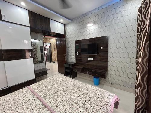 entire 3bhk luxury flat in zirakpur panchkula chandigarh mohali punjab india