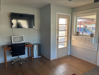 budget inn