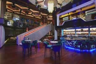 home style at platinum suites klcc twin towers