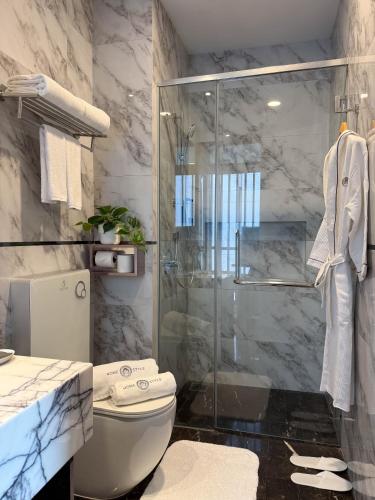 home style at platinum suites klcc twin towers