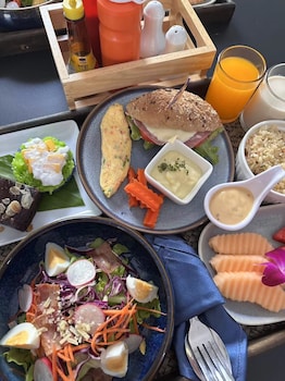 Argo Pattaya Resort And Villas,,4 star