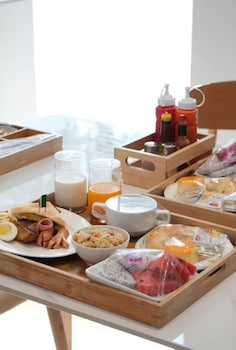 Argo Pattaya Resort And Villas,,4 star