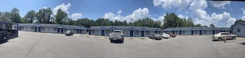Plaza Motel,,2 star