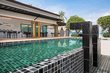 nariya bayfront phuket