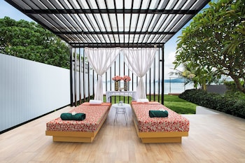 nariya bayfront phuket