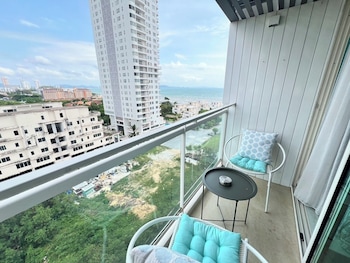 residence veranda by thita