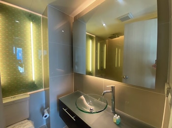 grande carribean condo by thita
