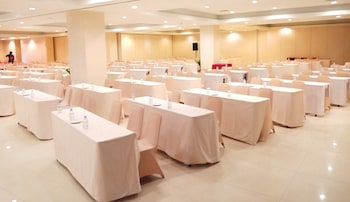 Transera Hotel Pontianak,West Kalimantan>>Pontianak,3 star