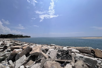 saujana villa cherok paloh kuantan beach