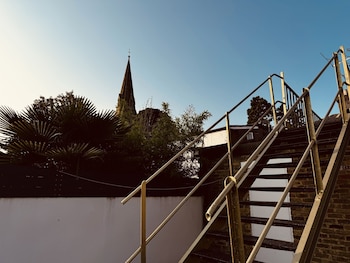 sterling house bandb heathrow