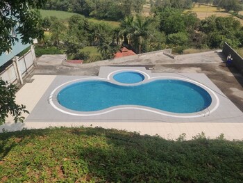 cosmicstays lilac villa luxury villa