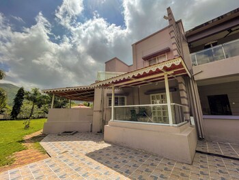 cosmicstays lilac villa luxury villa