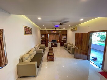 Cosmicstays Lilac Villa Luxury Villa,,3 star