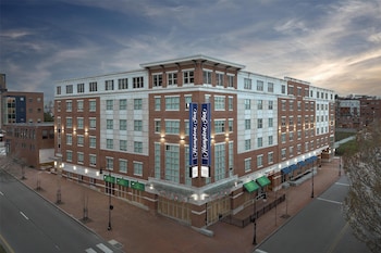 hampton inn portland downtown waterfront