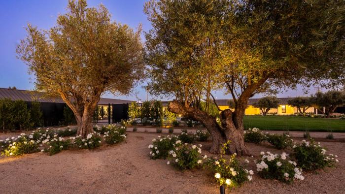 hotel bayit