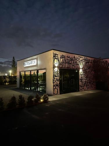 hotel bayit