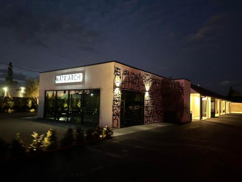 hotel bayit