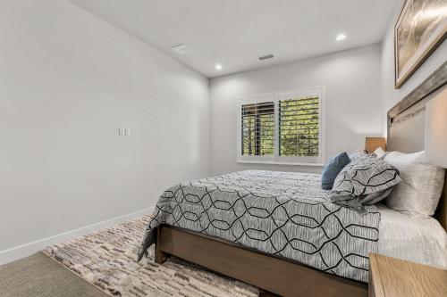 cottonrose flagstaff