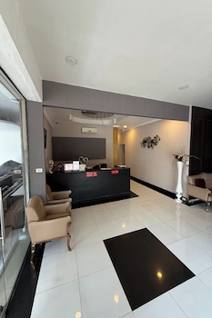 Golden Star Pattaya,,3 star