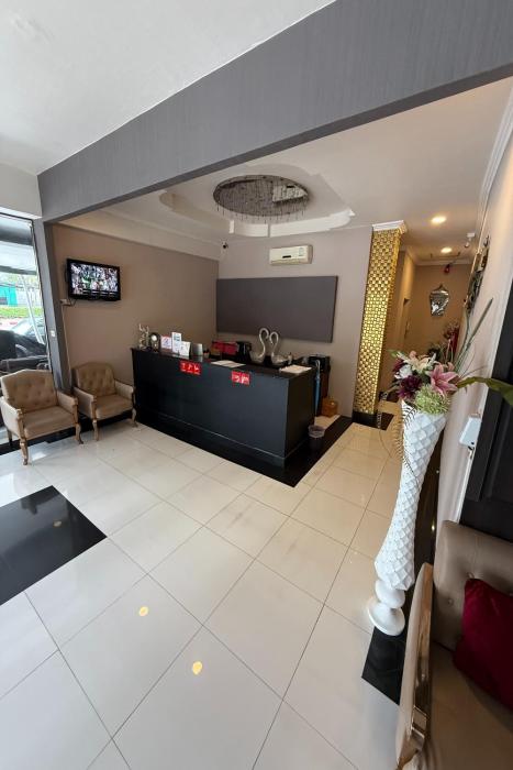 golden star pattaya