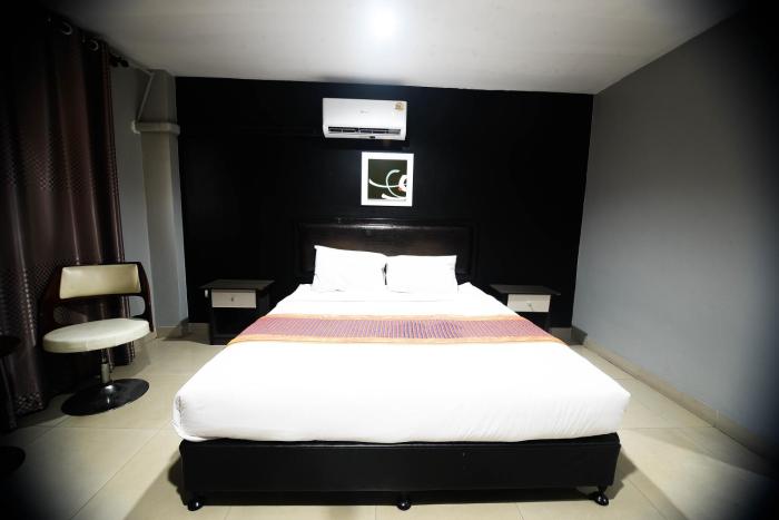 golden star pattaya
