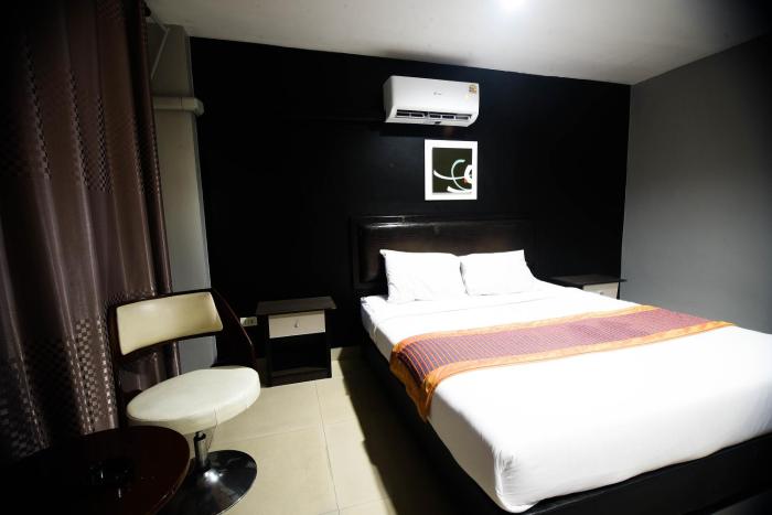 golden star pattaya