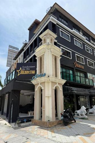 golden star pattaya