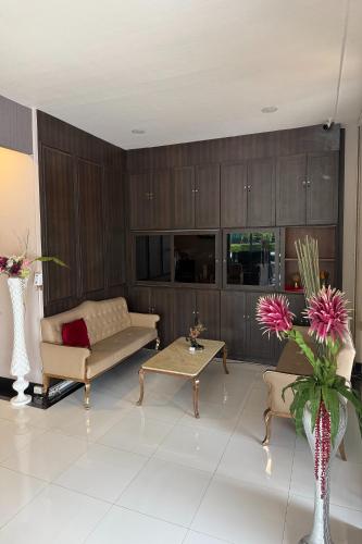 golden star pattaya