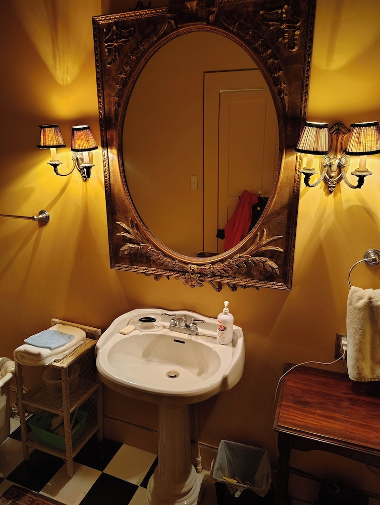 lafleur guest house