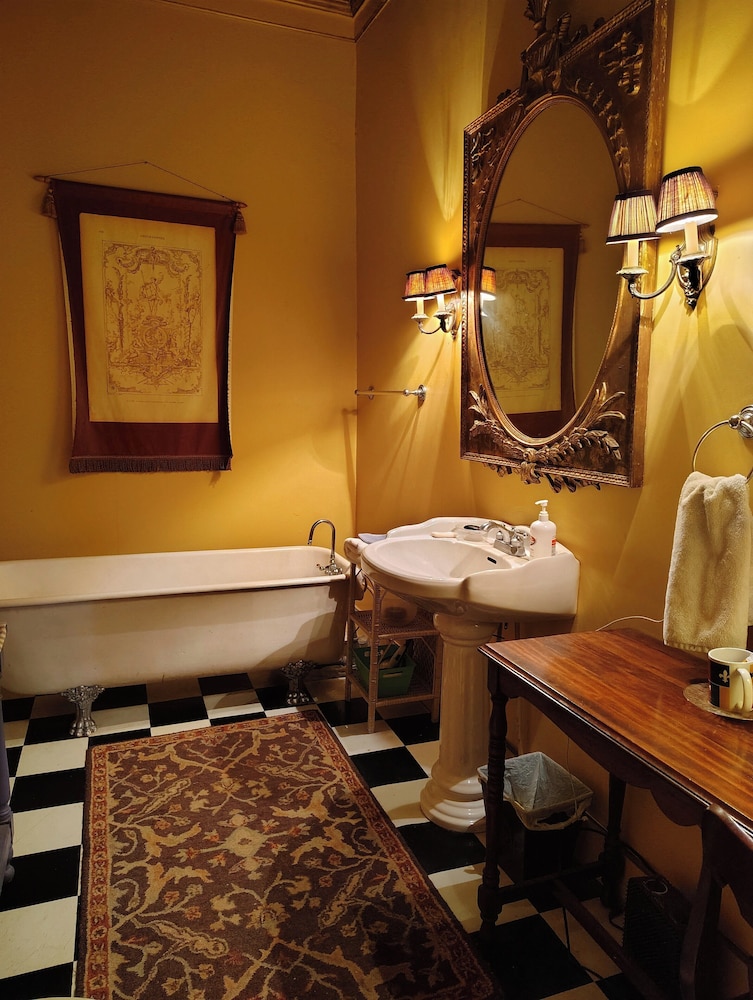 lafleur guest house
