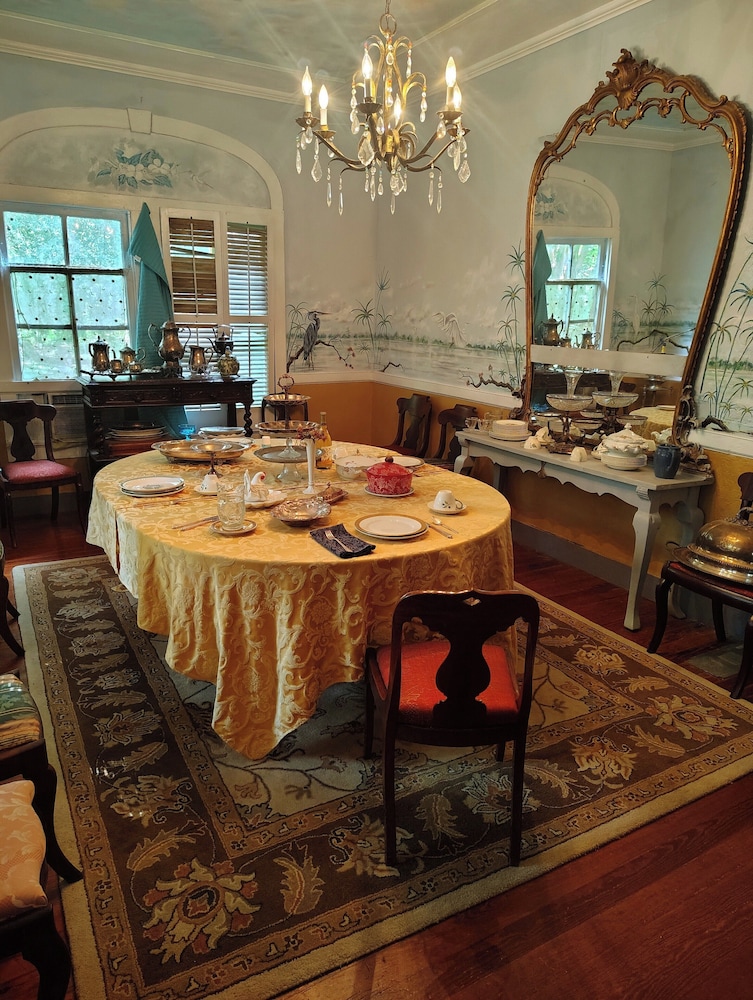 lafleur guest house