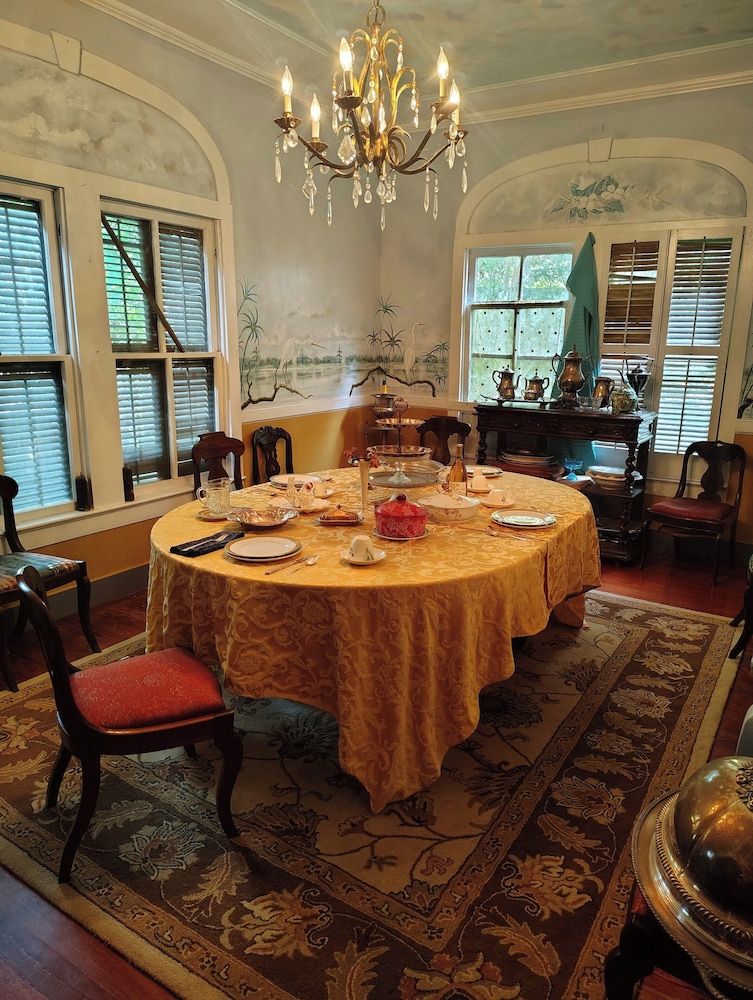 lafleur guest house