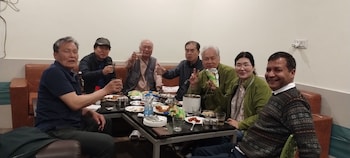 sunrise homestay agra rooftop view taj mahal