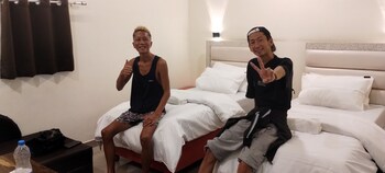 sunrise homestay agra rooftop view taj mahal