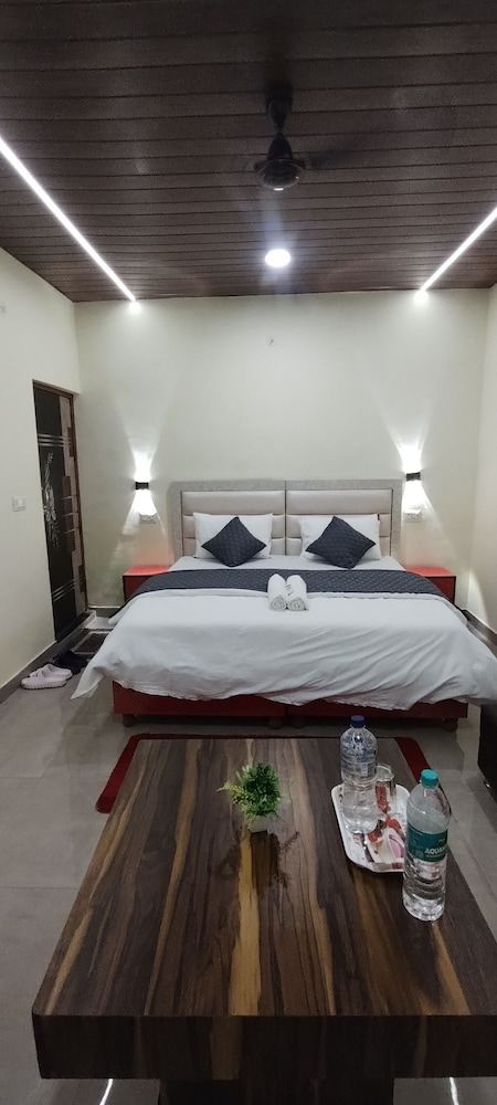 sunrise homestay agra rooftop view taj mahal